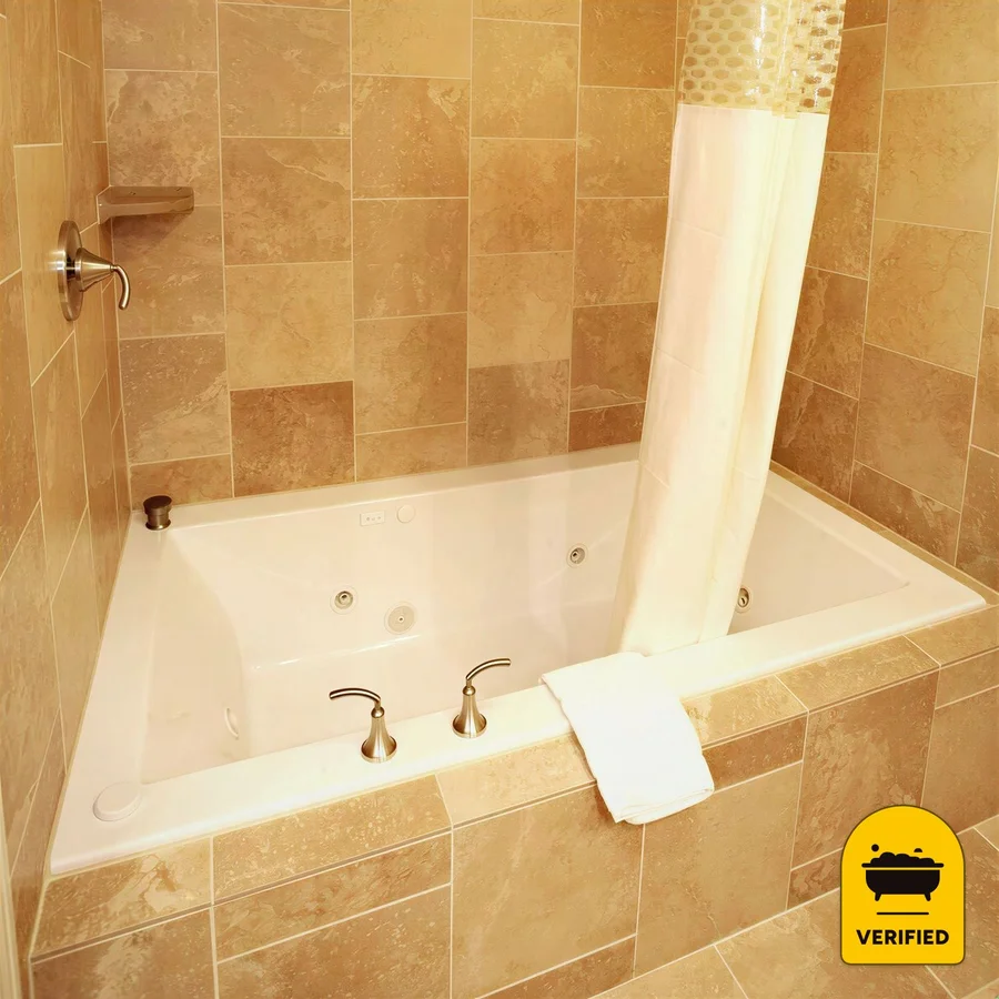 Hampton Inn Salt Lake City-North, the water at Woods Cross