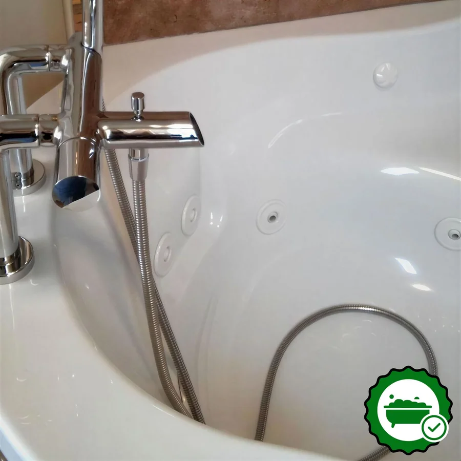 Inntiquity, A Country Inn - Verified Jacuzzi In-Room