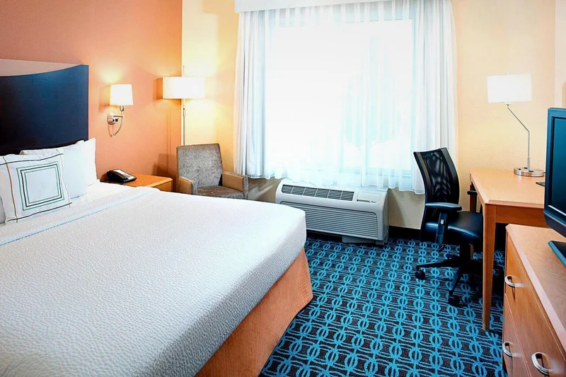 Fairfield Inn & Suites Jonesboro - Guest Room image