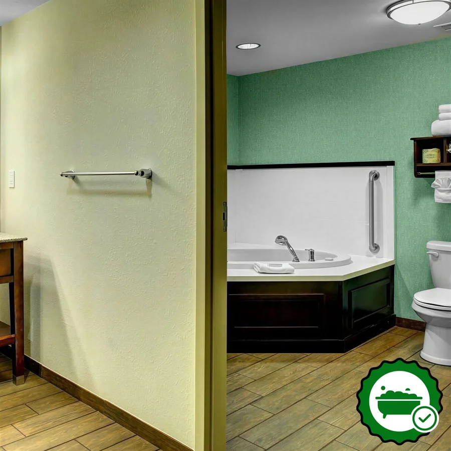 Hampton Inn & Suites Coconut Creek - Verified Jacuzzi In-Room