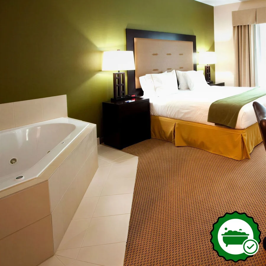 Holiday Inn Express & Suites Jacksonville - Atlantic Beach By IHG - Verified Jacuzzi In-Room