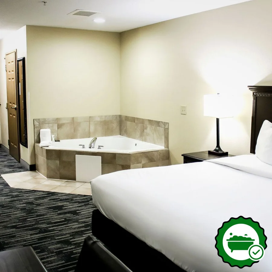 Country Inn & Suites by Radisson, Richmond West at I-64, VA - Verified Jacuzzi In-Room