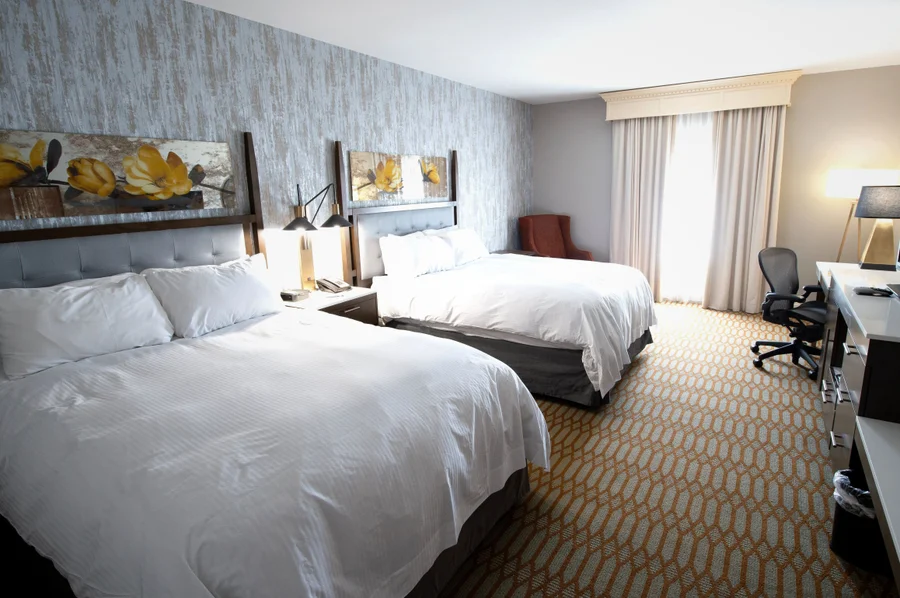Virginia Crossings Hotel & Conference Center, Tapestry Collection by Hilton - Guest Room image