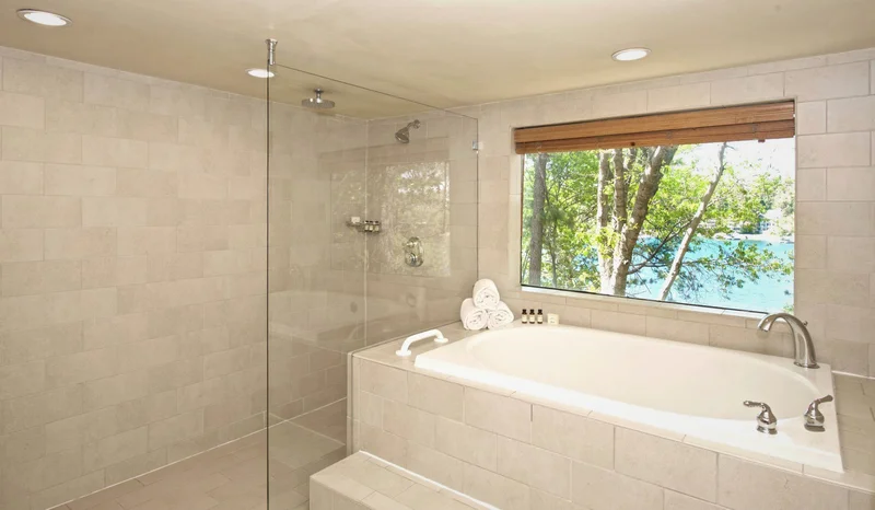 Lake Arrowhead Resort and Spa - Featured hot tub