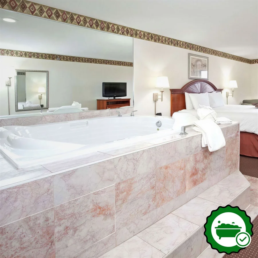 Hampton Inn Bowling Green - Verified Jacuzzi In-Room