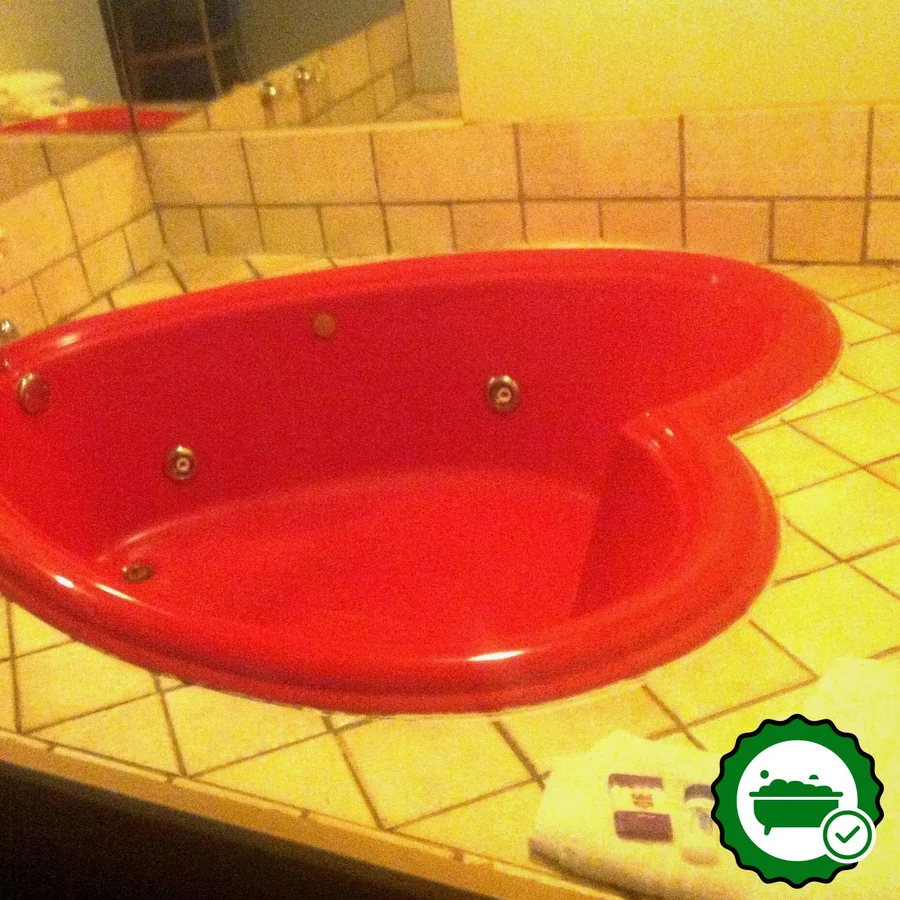 Red Carpet Inn Hot Springs - Verified Jacuzzi In-Room