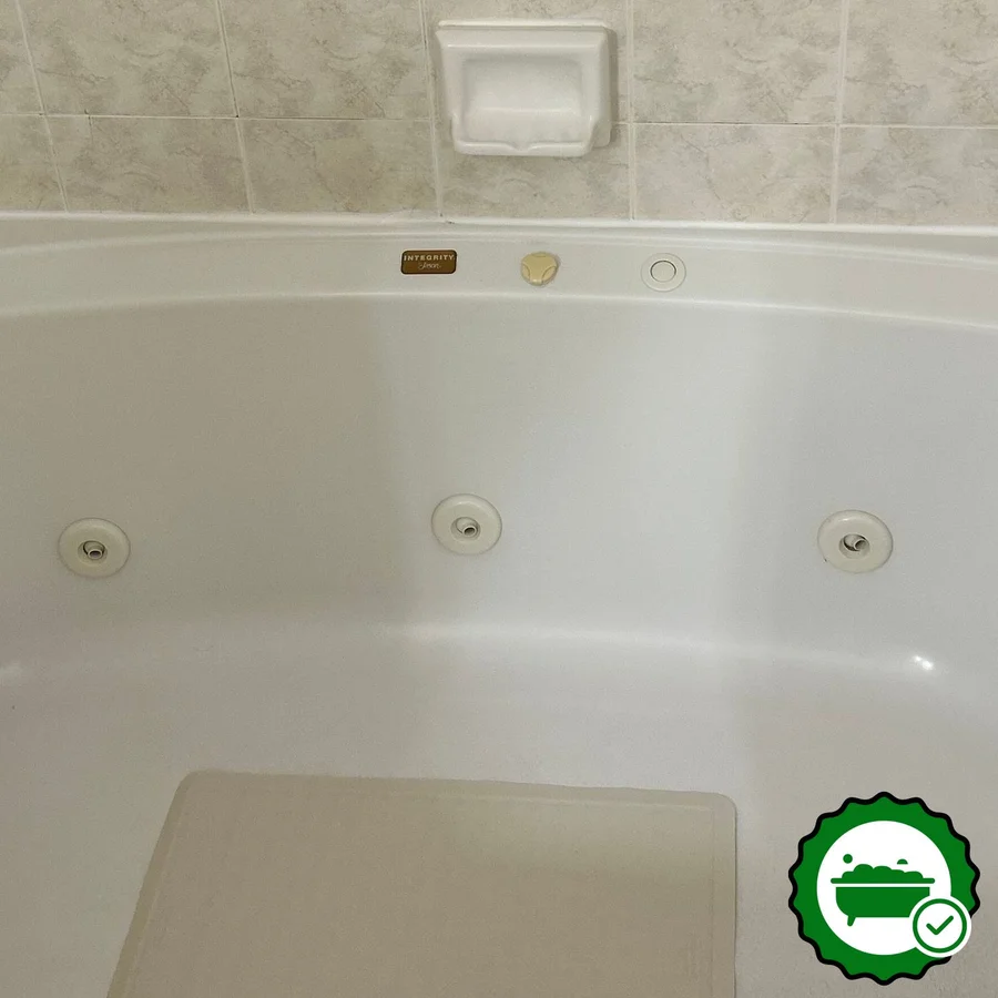 Best Western Plus Capitola By-The-Sea Inn & Suites - Verified Jacuzzi In-Room