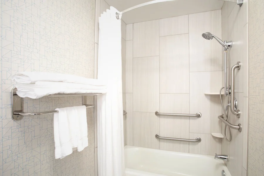 Holiday Inn Express & Suites Longmont - Boulder Area By IHG - Featured hot tub