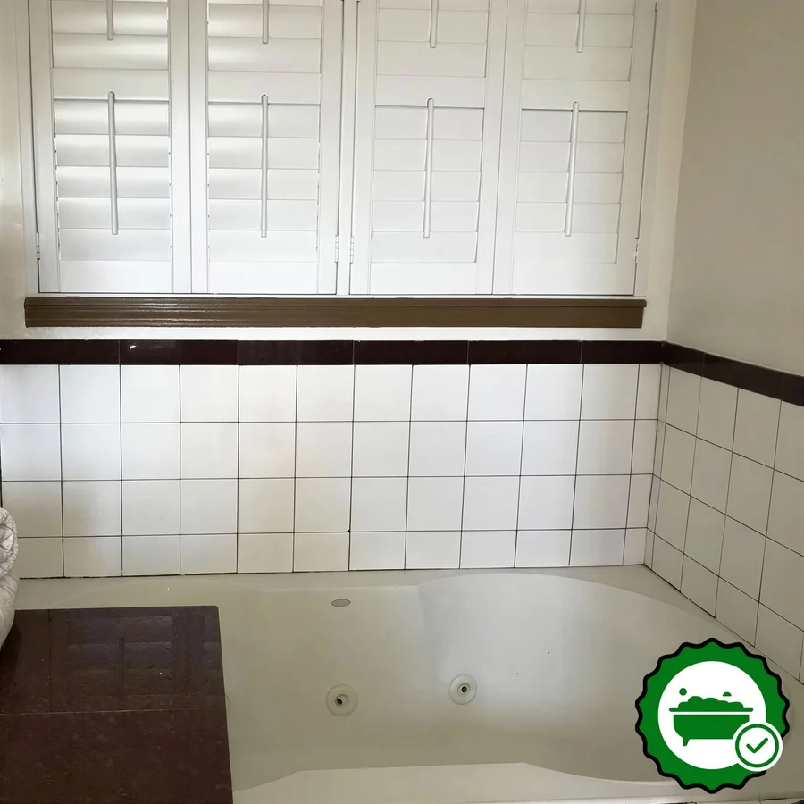 Westwind Lodge - Verified Jacuzzi In-Room
