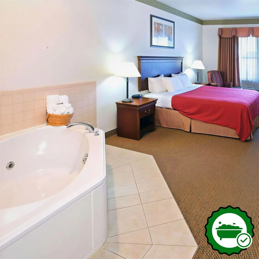 Country Inn & Suites by Radisson, Chambersburg, PA - Verified Jacuzzi In-Room