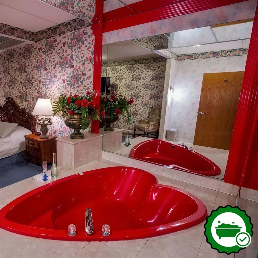 Feather Nest Inn - Verified Jacuzzi In-Room