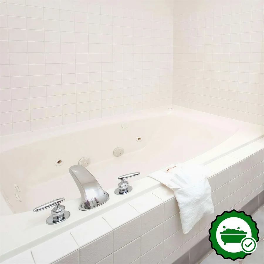 Ramada Limited Decatur - Verified Jacuzzi In-Room