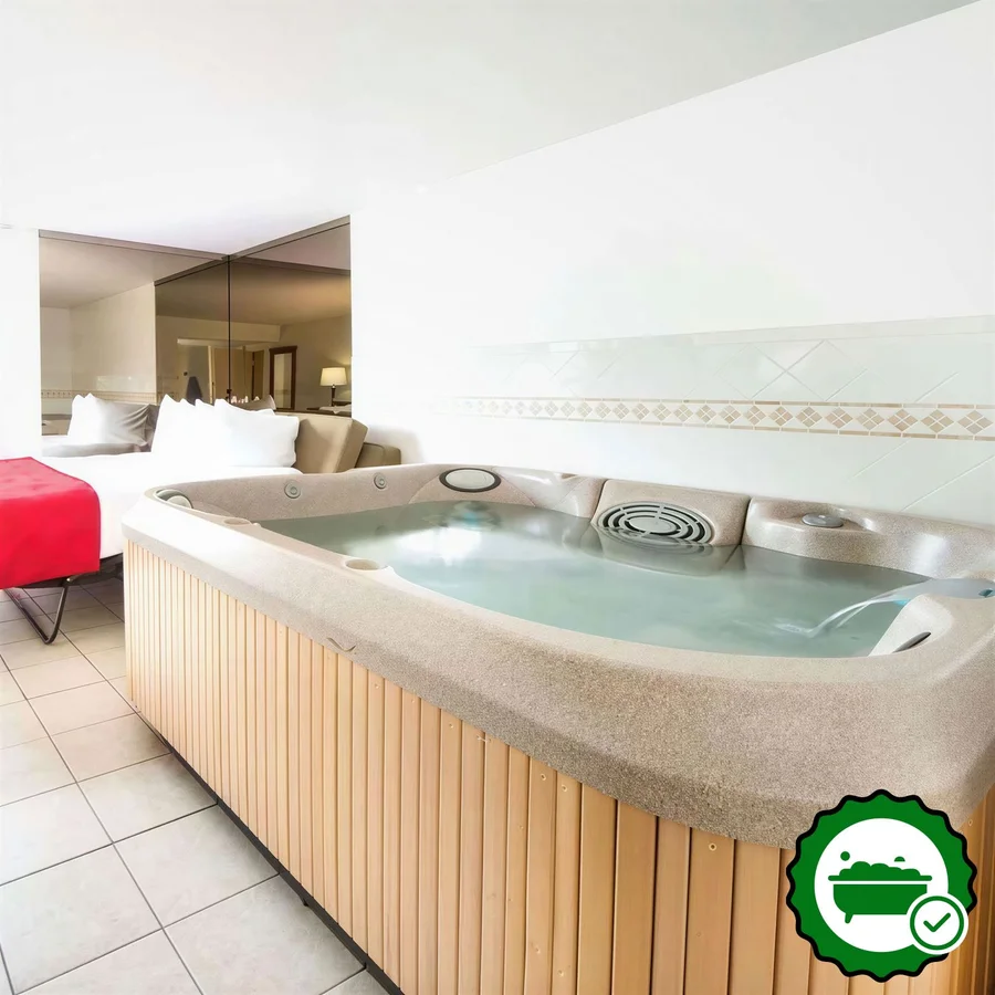 Ramada by Wyndham Enid - Verified Jacuzzi In-Room