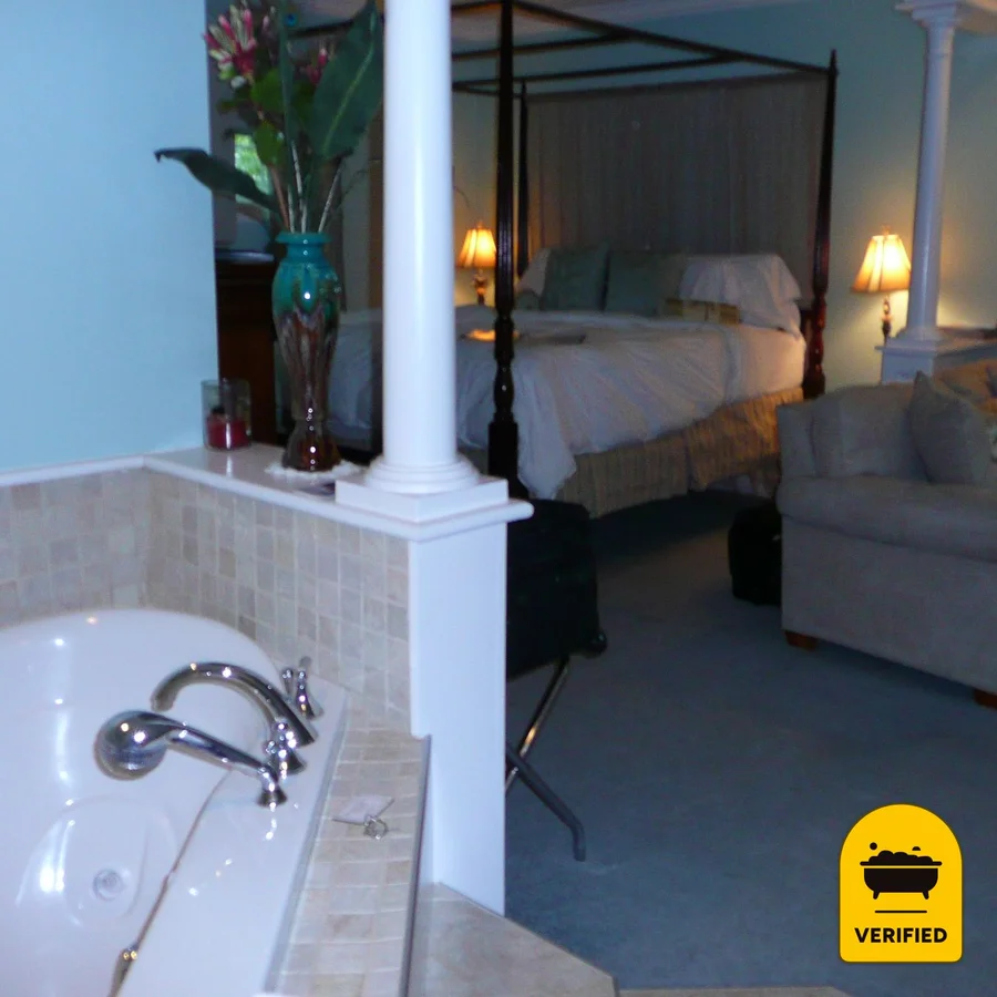 Hampton Terrace Inn, the water at Lenox