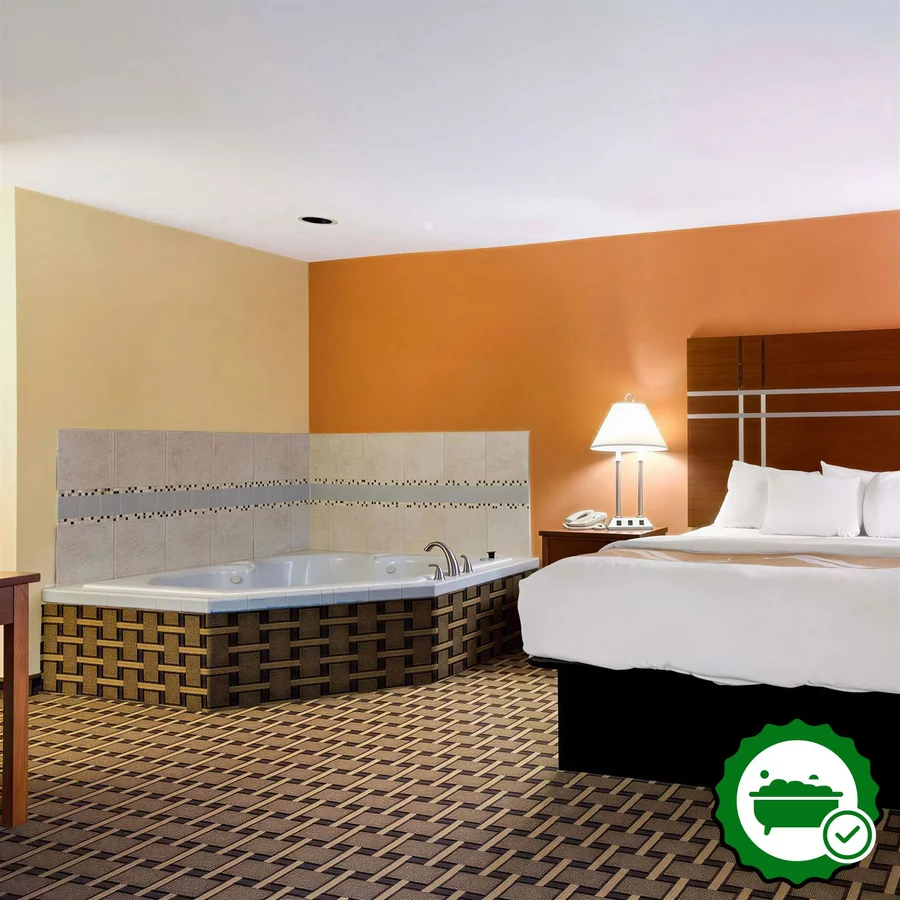 Quality Inn - Verified Jacuzzi In-Room