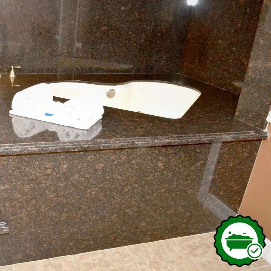 Dynasty Suites Hotel - Verified Jacuzzi In-Room