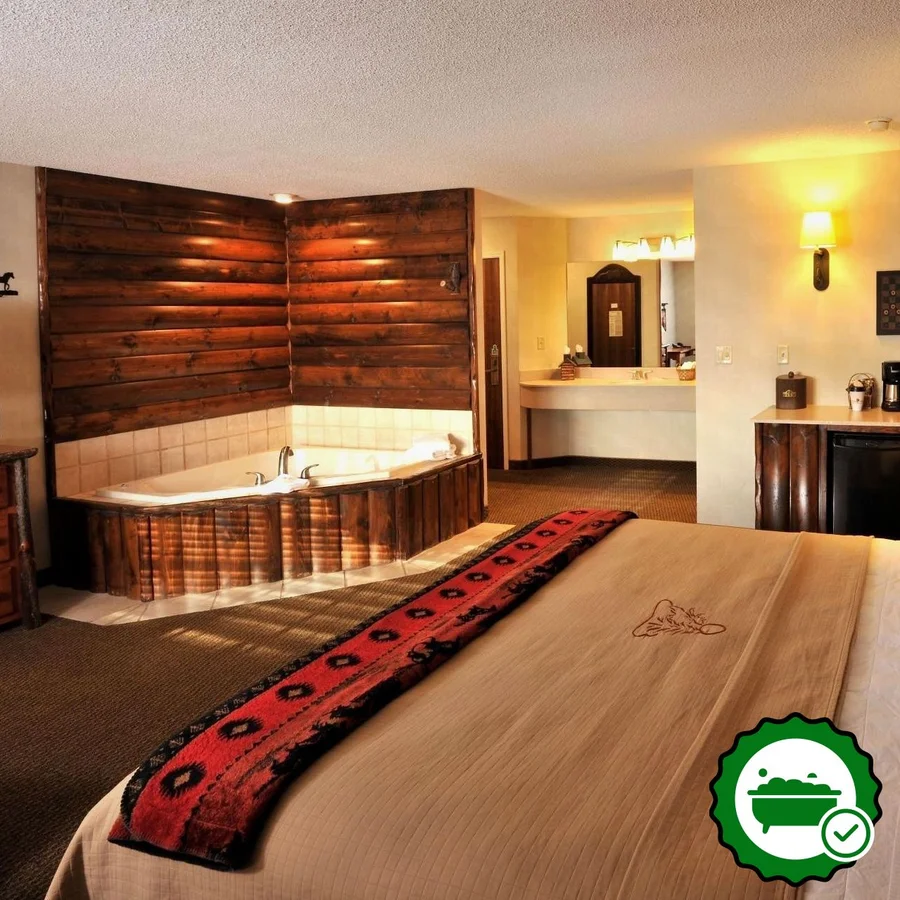 Stoney Creek Hotel St. Joseph - Verified Jacuzzi In-Room