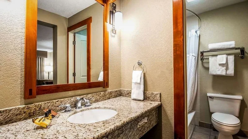 Best Western Plus High Country Inn - Featured hot tub