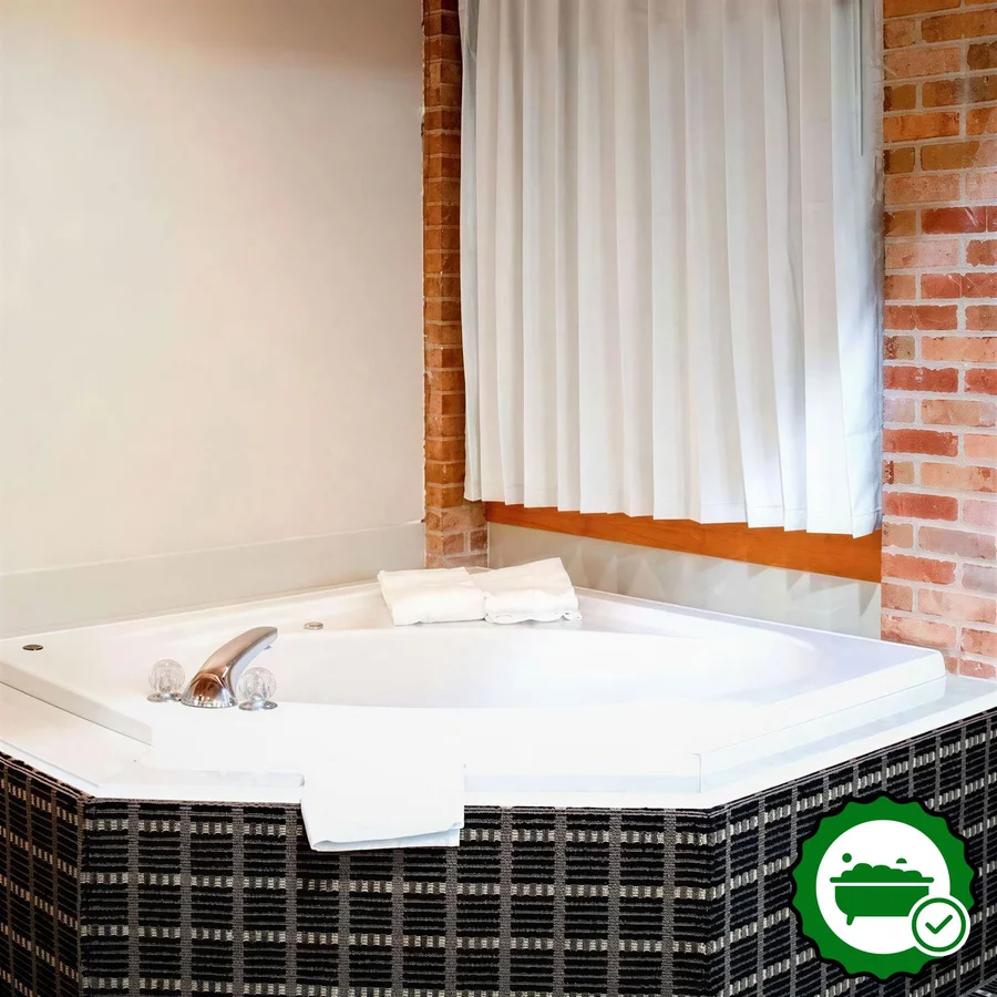 Quality Inn Plainfield - Verified Jacuzzi In-Room