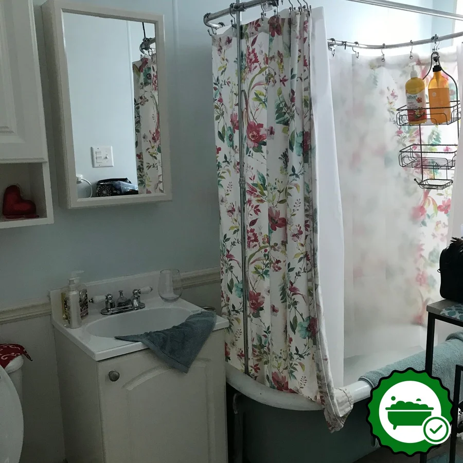 The Muse Gallery Guesthouse - Verified Jacuzzi In-Room