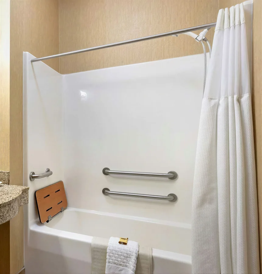 Best Western Plus Capital Inn - Featured hot tub