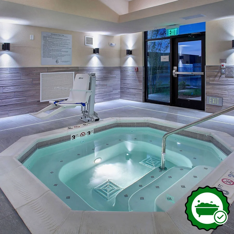 Fairfield Inn & Suites Nashville Hendersonville - Verified Jacuzzi In-Room
