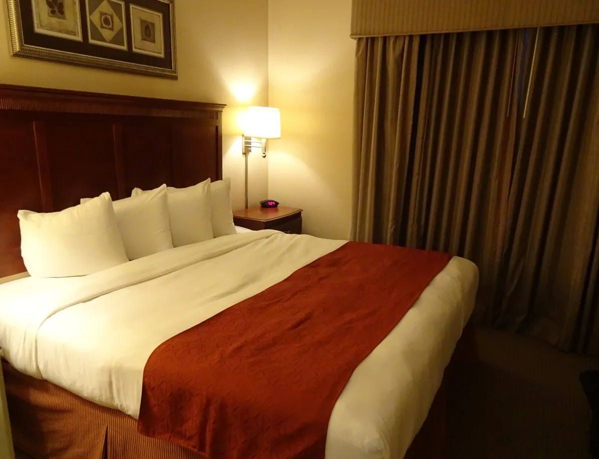 Country Inn & Suites by Radisson, Harrisonburg, VA - Guest Room image