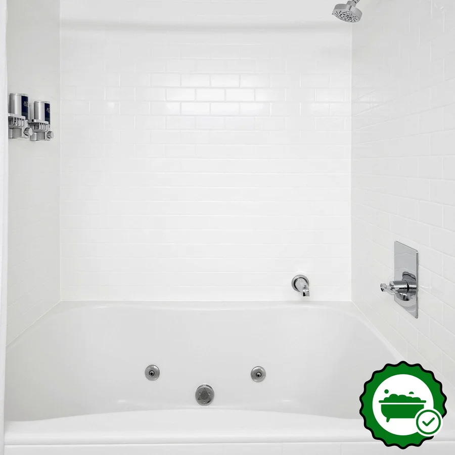 Four Points by Sheraton Milwaukee Airport - Verified Jacuzzi In-Room