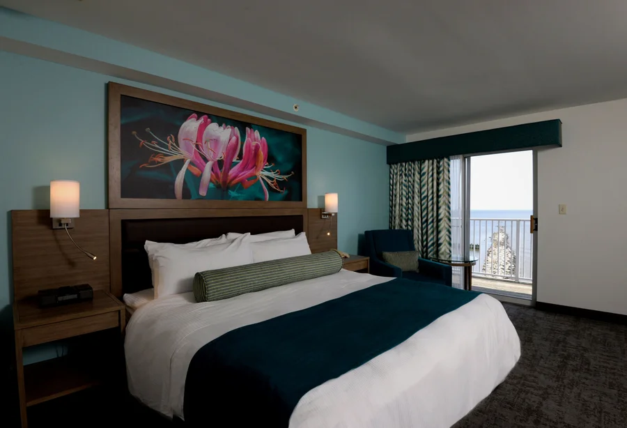 Rod 'N' Reel Resort - Guest Room image