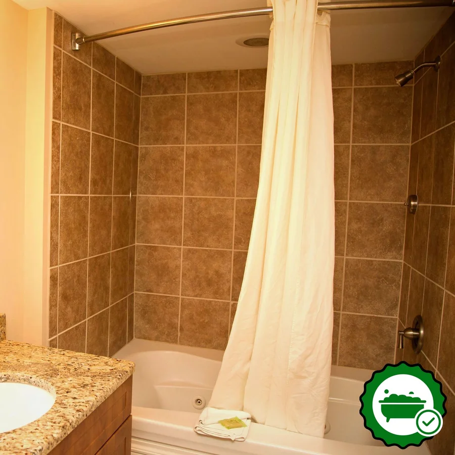 Towers - Verified Jacuzzi In-Room