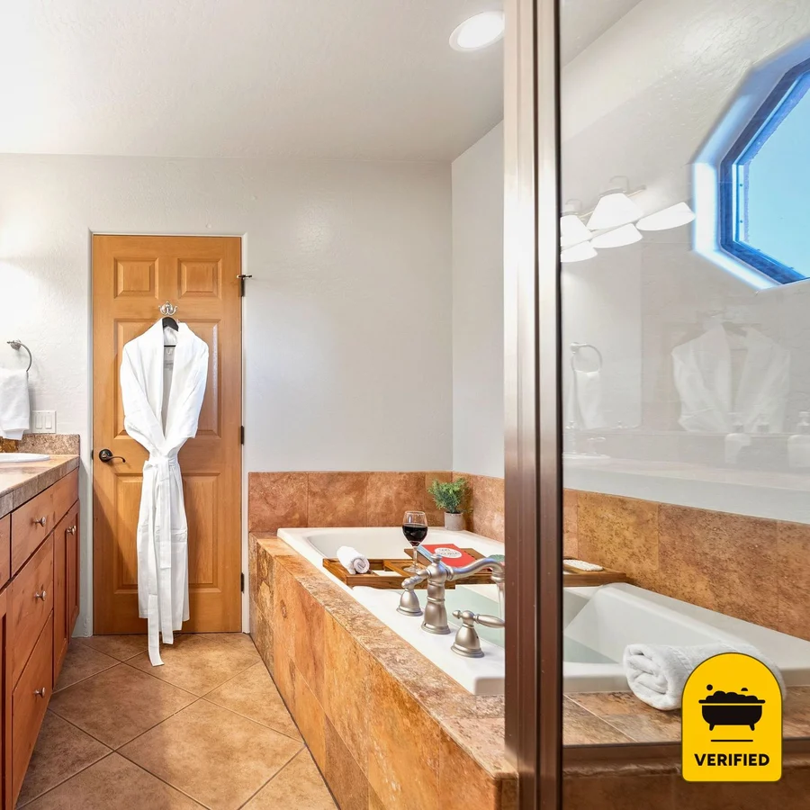 Las Posadas of Sedona: the Deluxe Suite in Village of Oak Creek, AZ