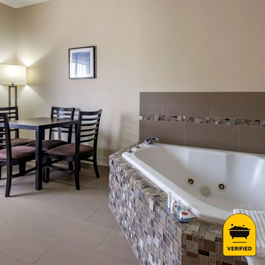 Comfort Inn Fruita, the water at Fruita