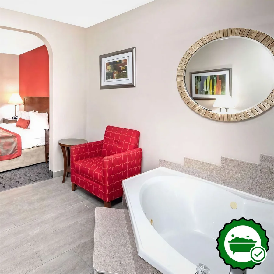 Ramada by Wyndham Alpharetta - Verified Jacuzzi In-Room