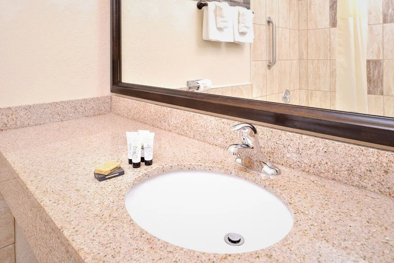 Billings Hotel & Convention Center - Guest Room image