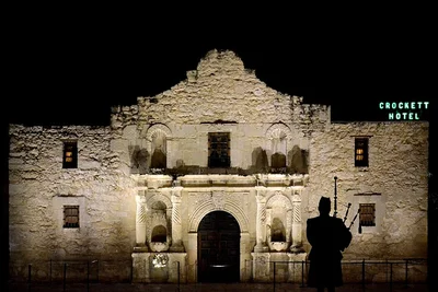 Hotels with in-room Jacuzzi in San Antonio