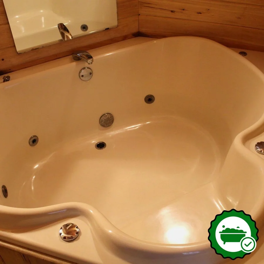 Cedar Lodge & Settlement - Verified Jacuzzi In-Room