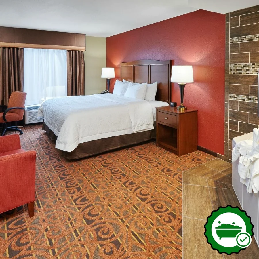 Hampton Inn & Suites Milwaukee/franklin - Verified Jacuzzi In-Room