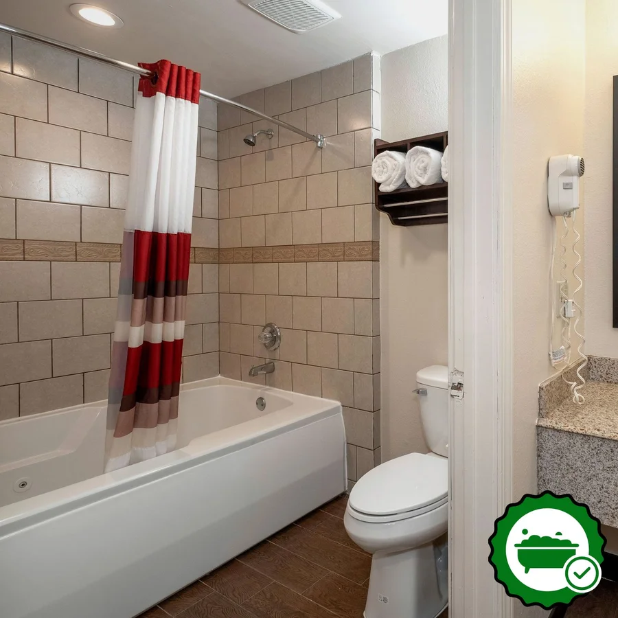 Red Roof Inn Indianapolis - Greenwood - Verified Jacuzzi In-Room