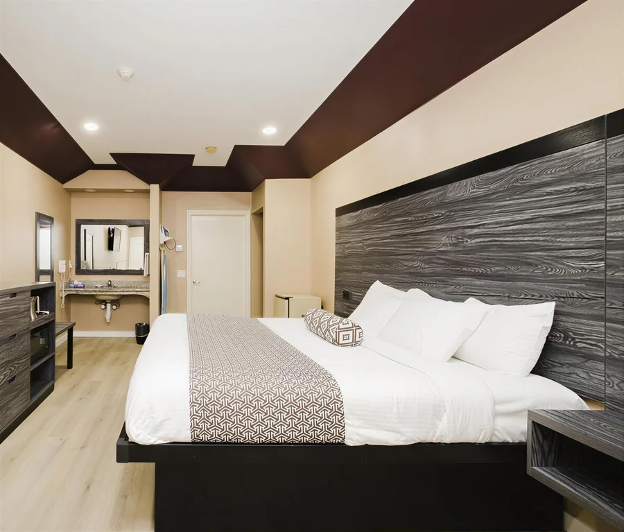 Sapphire Inn & Suites - Guest Room image