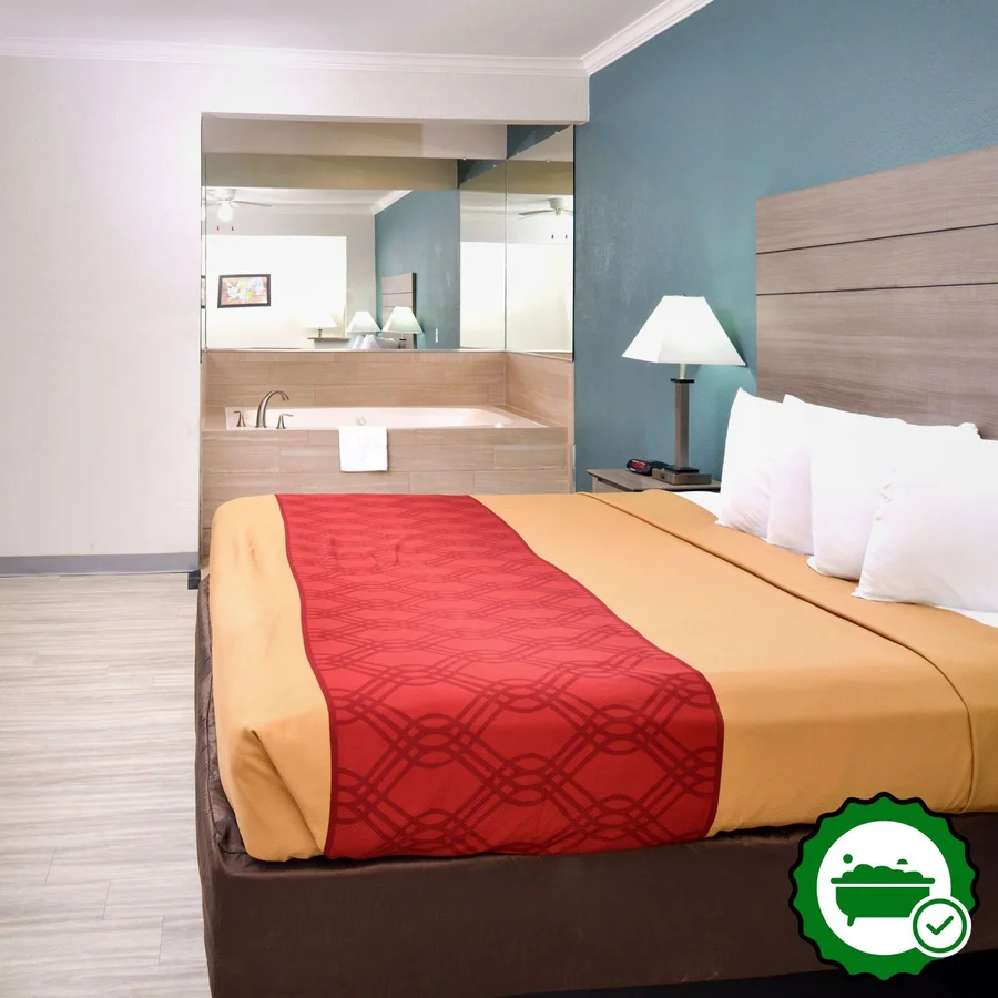 Econo Lodge Inn & Suites Port Arthur Near Sabine Pass - Verified Jacuzzi In-Room