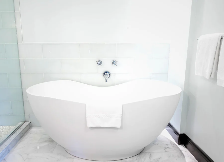 The Poppy Georgetown - Featured hot tub