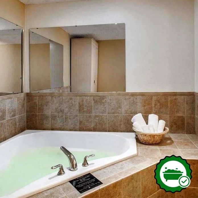 Quality Inn & Suites - Verified Jacuzzi In-Room