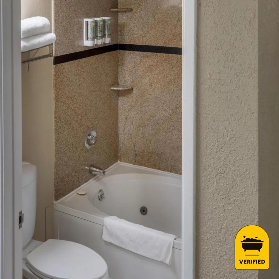Best Western Heritage Inn: the King Jetted Tub Room in Concord, CA
