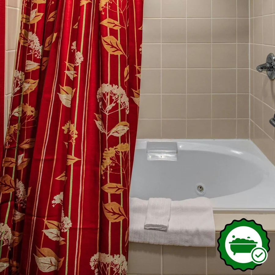 Courtyard High Point - Verified Jacuzzi In-Room