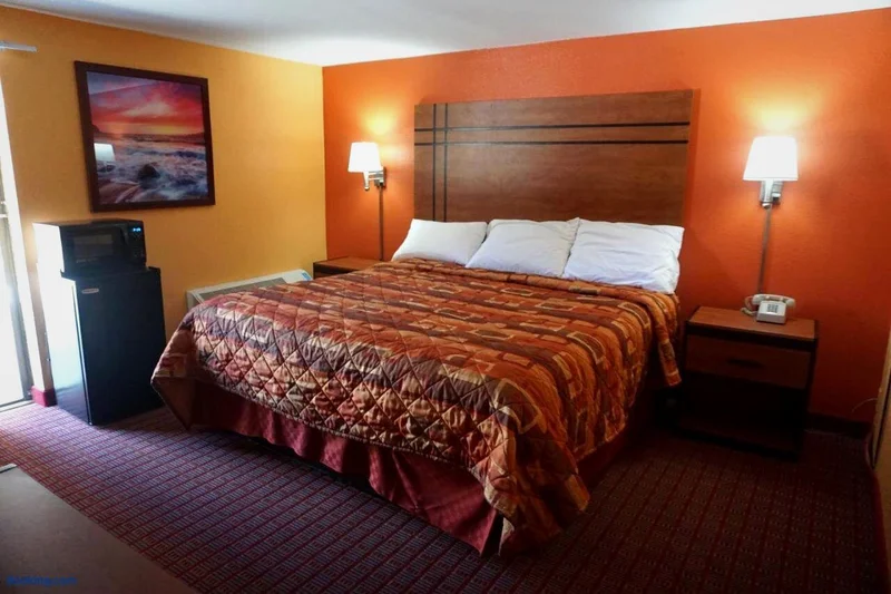 Relax Inn - Guest Room image