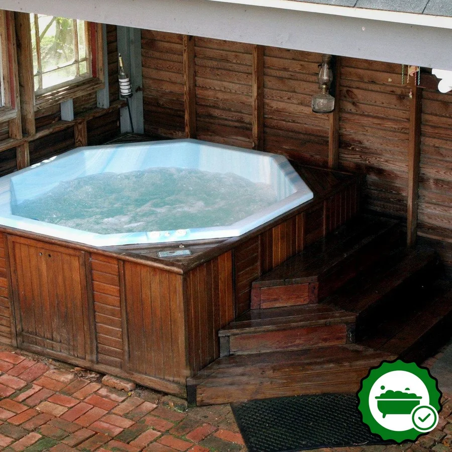 Rosevine Inn Bed & Breakfast and Extended Stay Lodging - Verified Jacuzzi In-Room