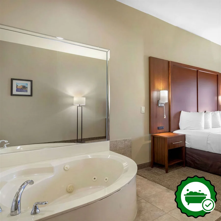 Best Western Texas City - Verified Jacuzzi In-Room