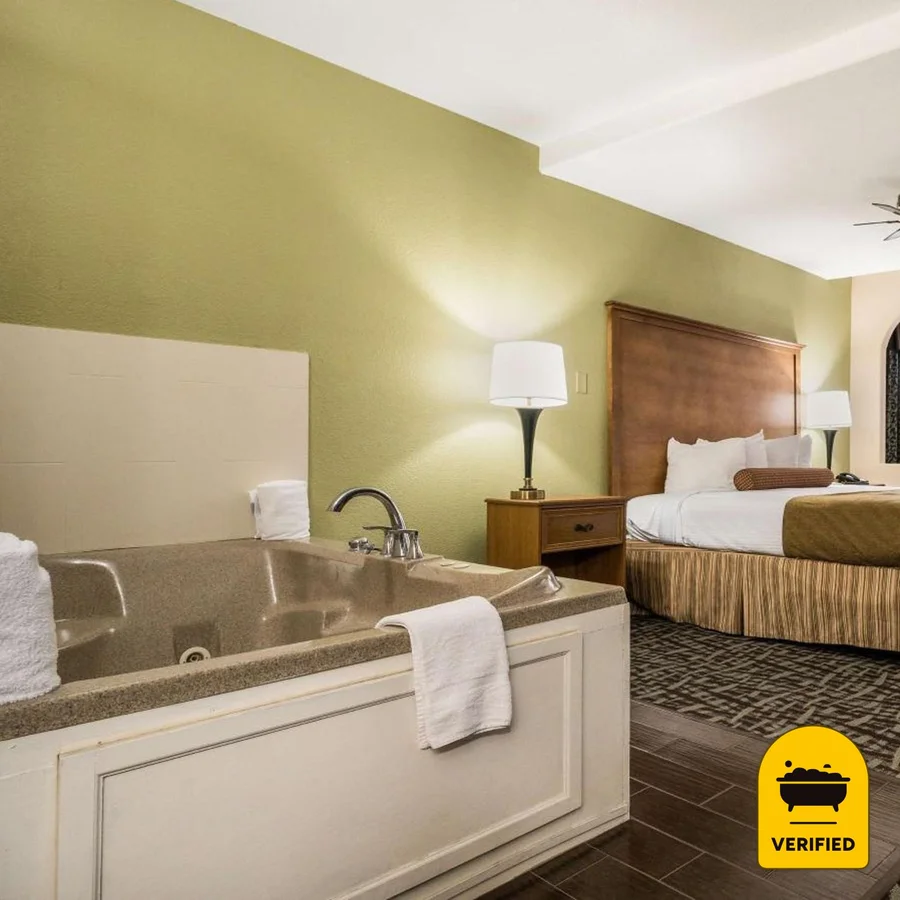 Surestay Hotel By Best Western Alice: the King Spa Bath Sofa Bed Room in Alice, TX