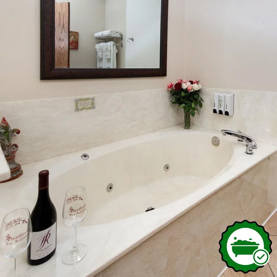 Stratford Inn - Ashland - Verified Jacuzzi In-Room