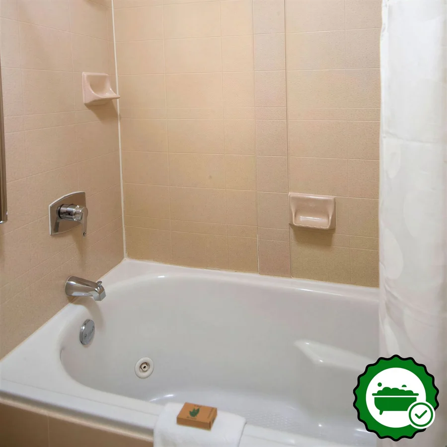 Governors Suites Hotel - Verified Jacuzzi In-Room